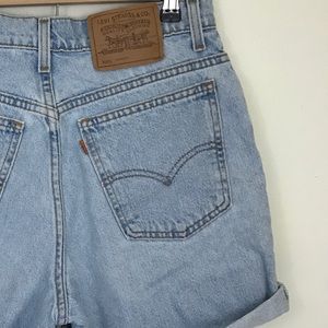 Vintage Levi’s 951 Denim Shorts Made in USA